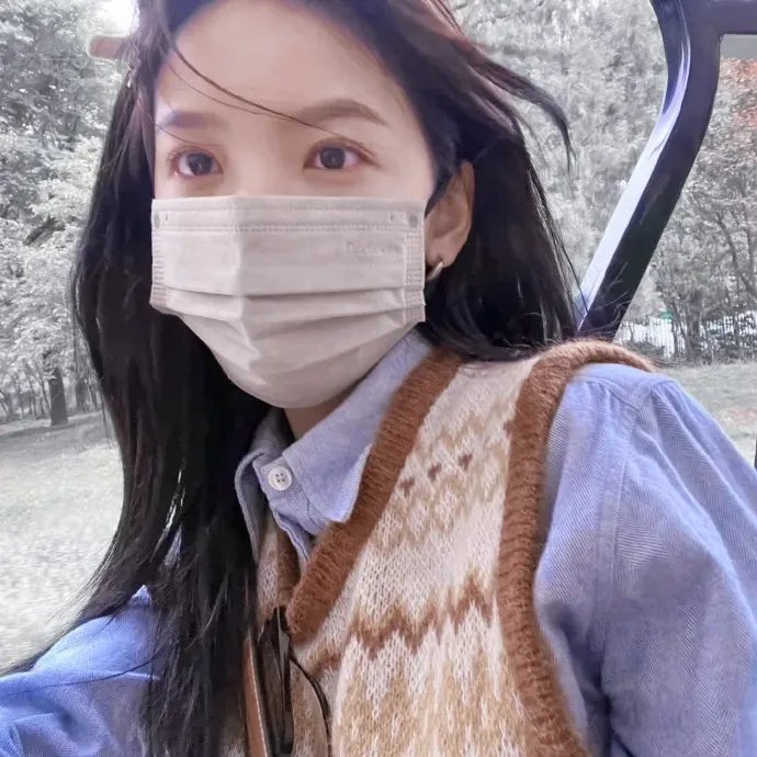 红衣少女